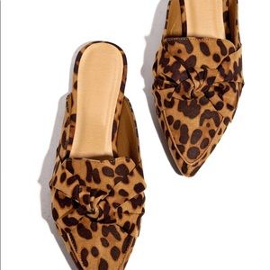 Miss Lola bossin up clogs/mules